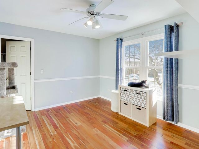 660 ROBIN RIDGE, Elgin, IL 60123