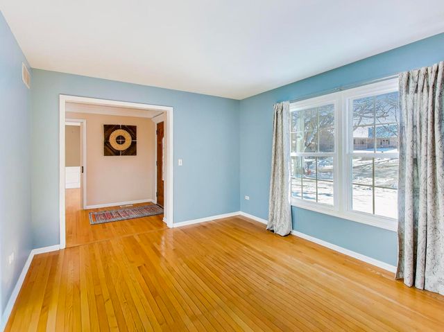 660 ROBIN RIDGE, Elgin, IL 60123