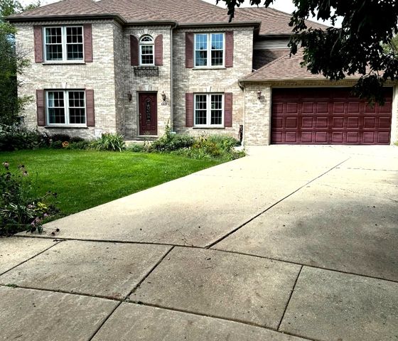 660 ROBIN RIDGE, Elgin, IL 60123