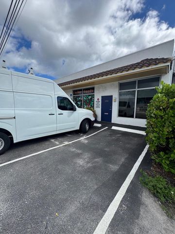 2412 N Dixie Highway 2412, Wilton Manors, FL 33305