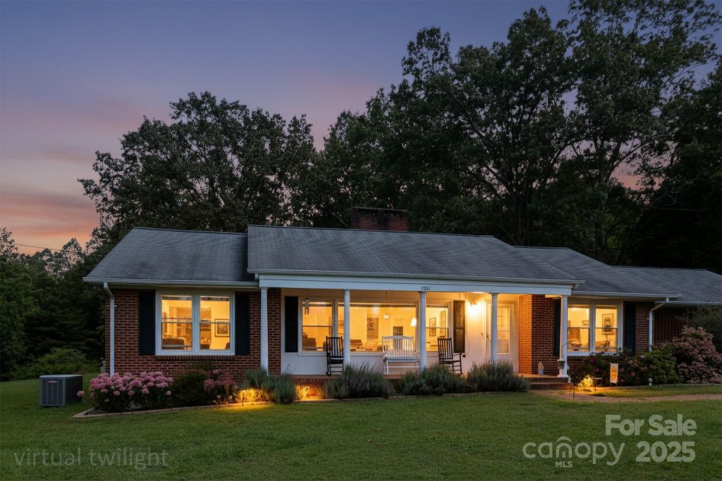 1531 Starcross Road, Lenoir, NC 28645