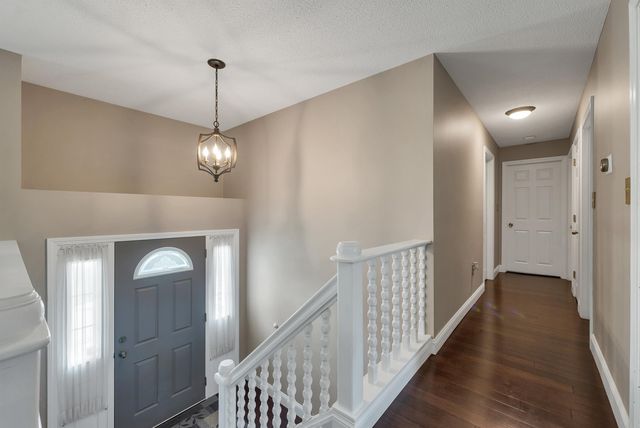 16 Sanders Road, Hudson, NH 03051