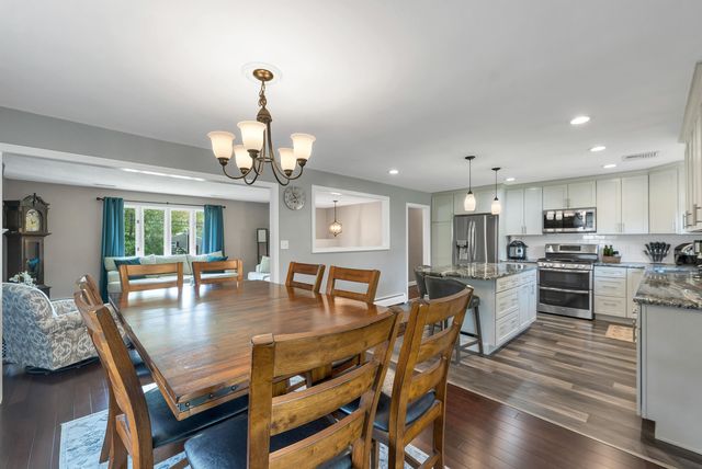 16 Sanders Road, Hudson, NH 03051