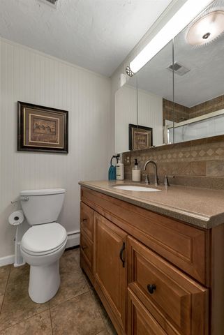 16 Sanders Road, Hudson, NH 03051