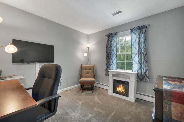 16 Sanders Road, Hudson, NH 03051