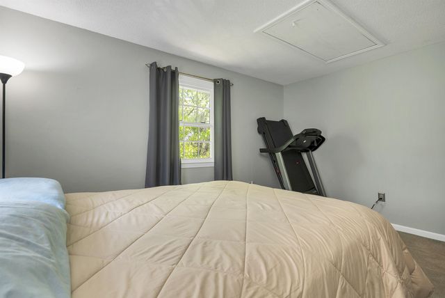 16 Sanders Road, Hudson, NH 03051