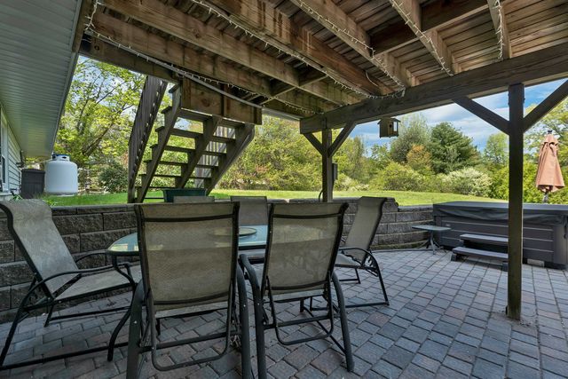 16 Sanders Road, Hudson, NH 03051
