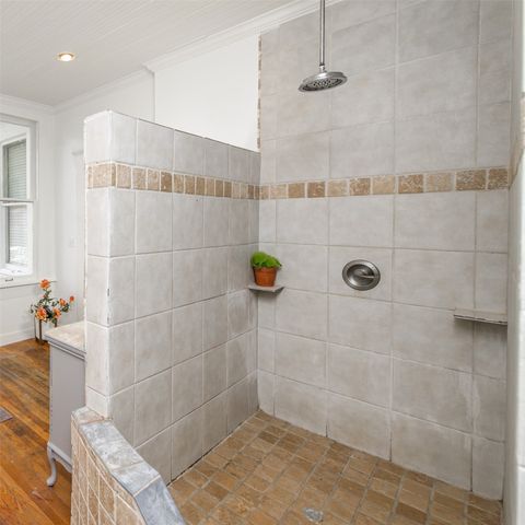 901 Prospect, Shreveport, LA 71104