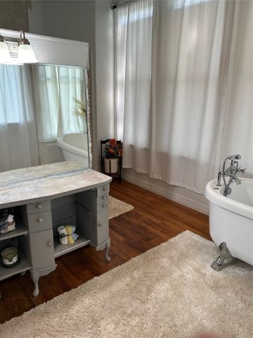 901 Prospect, Shreveport, LA 71104