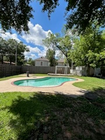 901 Prospect, Shreveport, LA 71104