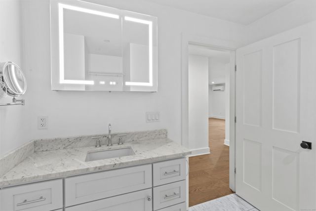 3 Water Street 305, Groton, CT 06355