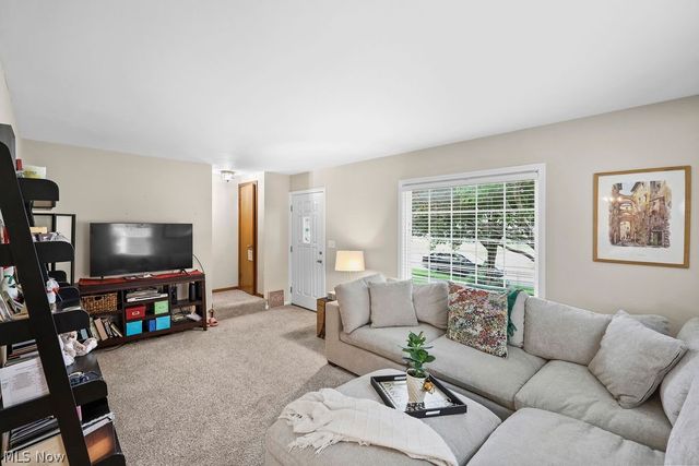 2591-2593 16th Street, Cuyahoga Falls, OH 44223