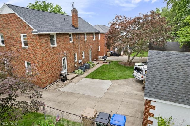 2591-2593 16th Street, Cuyahoga Falls, OH 44223