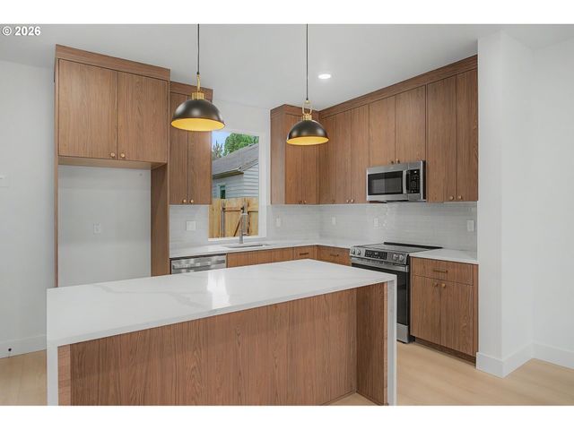 2914 Se FRANCIS St, Portland, OR 97202