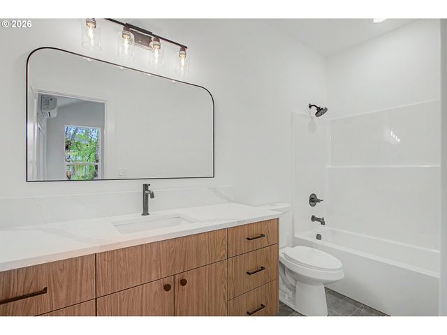2914 Se FRANCIS St, Portland, OR 97202