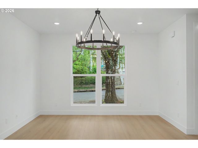 2914 Se FRANCIS St, Portland, OR 97202