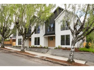 2914 Se FRANCIS St, Portland, OR 97202
