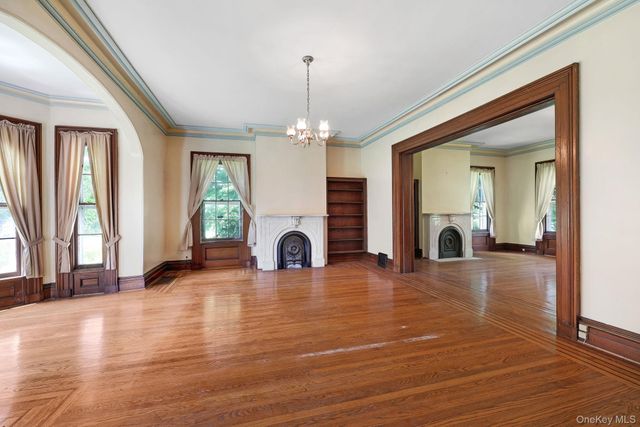 206 Greycourt Road, Chester, NY 10918