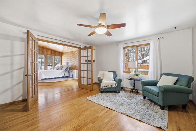 3145 N MORRISON STREET, Appleton, WI 54911