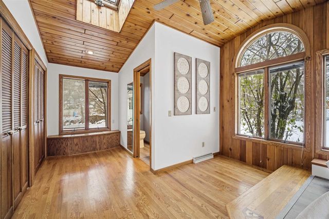 3145 N MORRISON STREET, Appleton, WI 54911