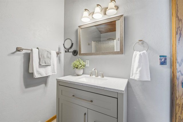 3145 N MORRISON STREET, Appleton, WI 54911