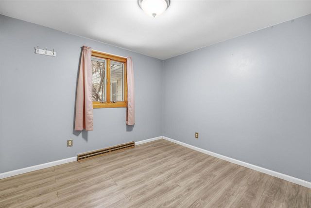 3145 N MORRISON STREET, Appleton, WI 54911