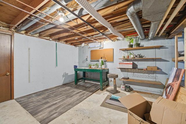 3145 N MORRISON STREET, Appleton, WI 54911