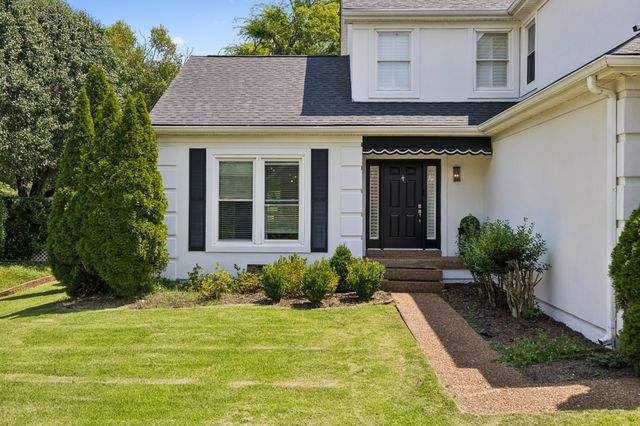 201 Deer Park Ln, Franklin, TN 37069