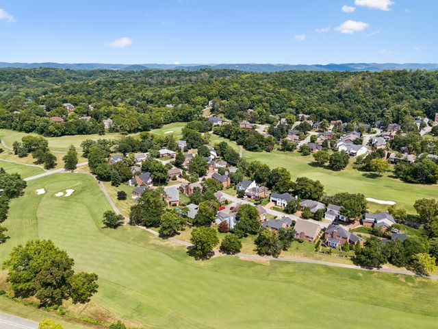 201 Deer Park Ln, Franklin, TN 37069