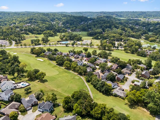 201 Deer Park Ln, Franklin, TN 37069
