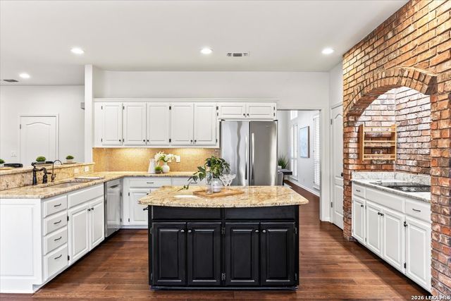 16926 Hidden Timber Wood, San Antonio, TX 78248