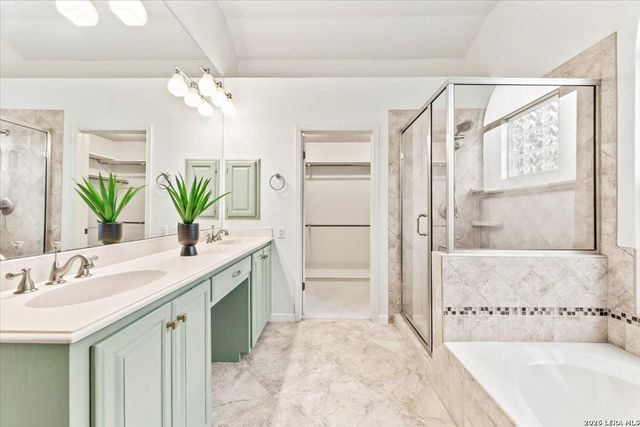 16926 Hidden Timber Wood, San Antonio, TX 78248