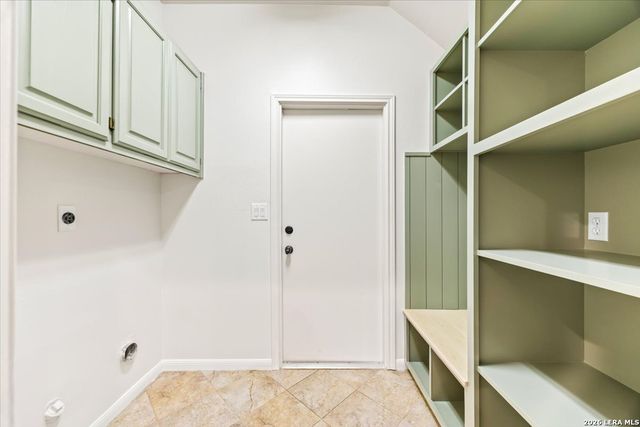 16926 Hidden Timber Wood, San Antonio, TX 78248