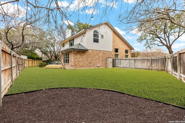 16926 Hidden Timber Wood, San Antonio, TX 78248