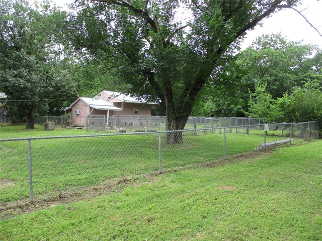 1026 County Road 1145, No City, TX 75472