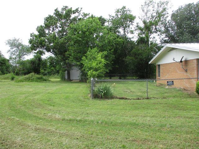 1026 County Road 1145, No City, TX 75472