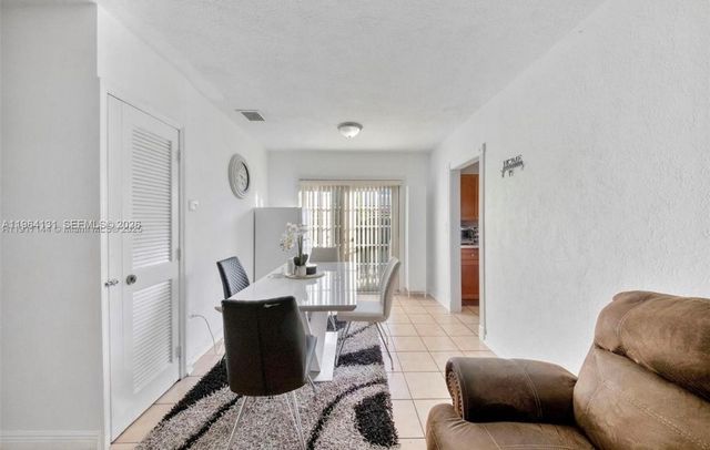 5300 SW 6th St, Miami, FL 33134