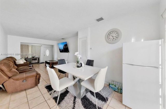 5300 SW 6th St, Miami, FL 33134