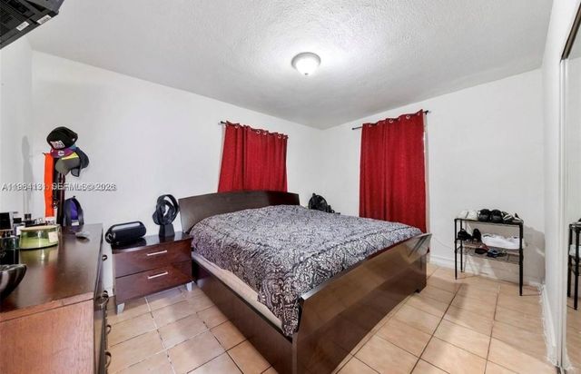 5300 SW 6th St, Miami, FL 33134