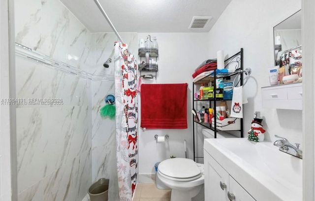 5300 SW 6th St, Miami, FL 33134