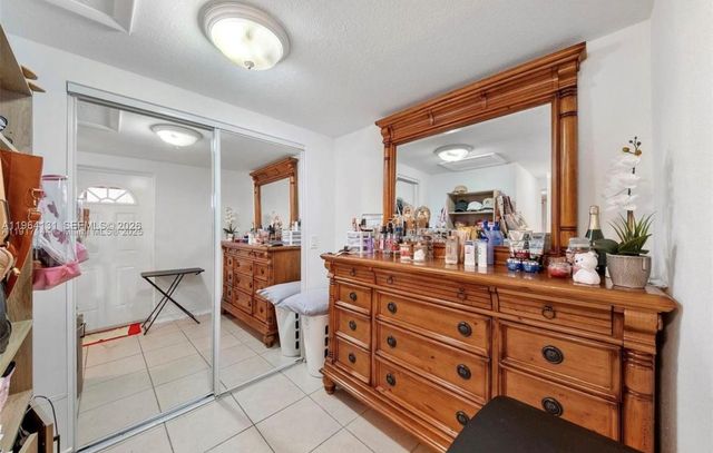 5300 SW 6th St, Miami, FL 33134