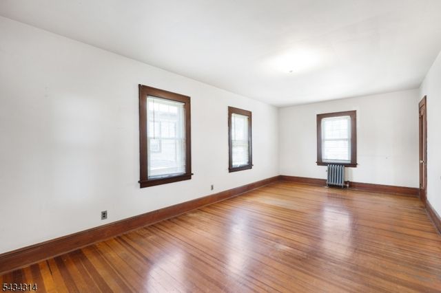 357 Greylock Pkwy, Belleville Twp., NJ 07109