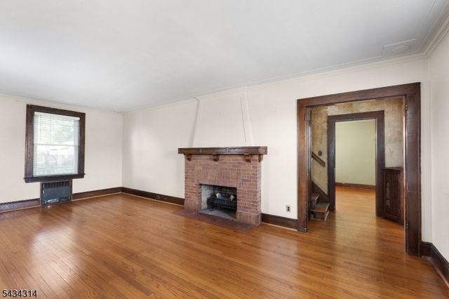 357 Greylock Pkwy, Belleville Twp., NJ 07109