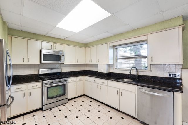 357 Greylock Pkwy, Belleville Twp., NJ 07109
