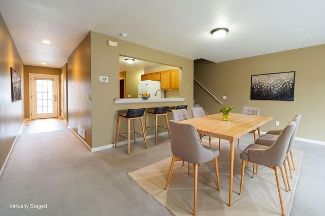 1774 Park Trail Ne, Grand Rapids Twp, MI 49525