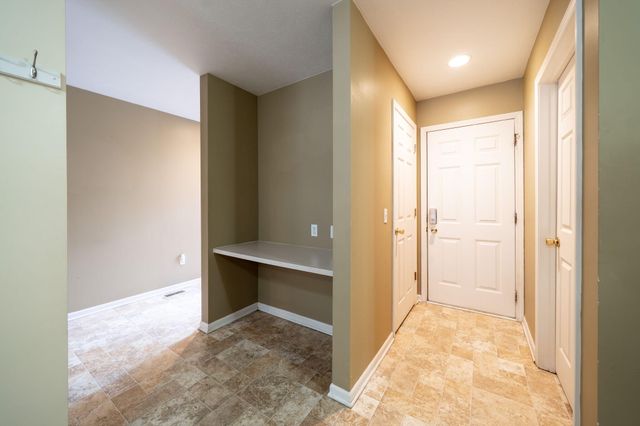 1774 Park Trail Ne, Grand Rapids Twp, MI 49525