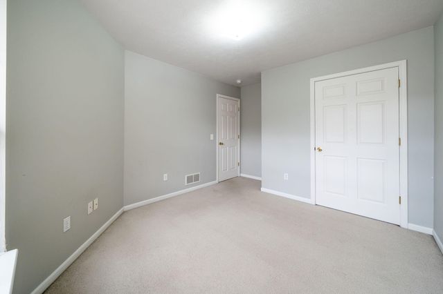 1774 Park Trail Ne, Grand Rapids Twp, MI 49525