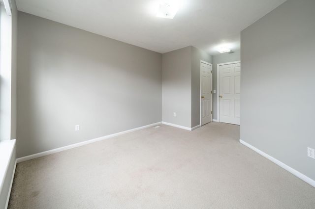 1774 Park Trail Ne, Grand Rapids Twp, MI 49525