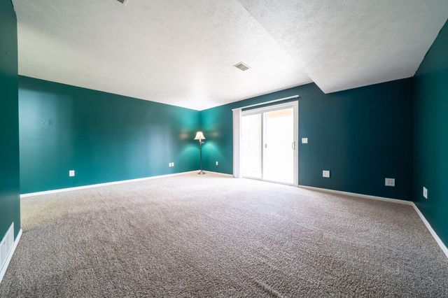 1774 Park Trail Ne, Grand Rapids Twp, MI 49525