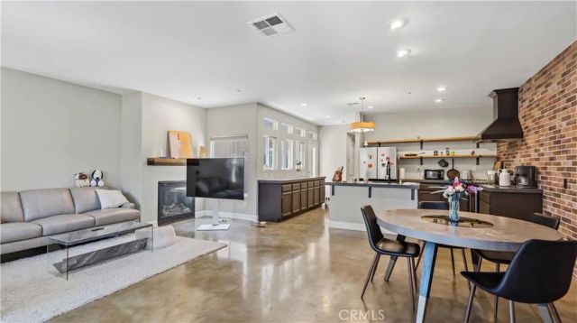 6360 Manzanita way, Riverside, CA 92504